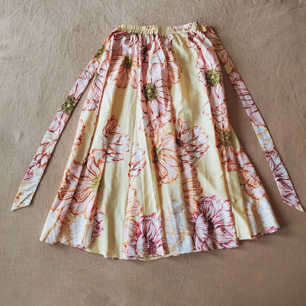 Truth NYC Women's Floral Pleated Skirt Small - Picture 2 of 6